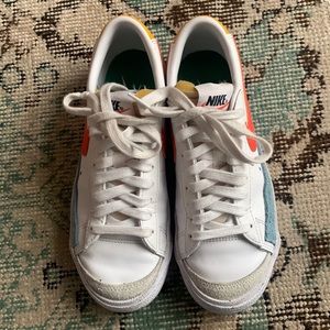 Nike Women’s Blazer 77 Low Top Retro Shoes